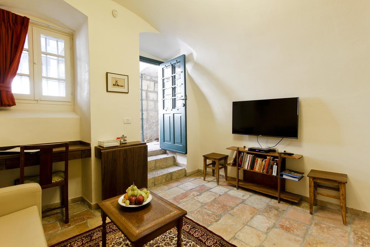 The Templer Inn Jerusalem Exterior photo