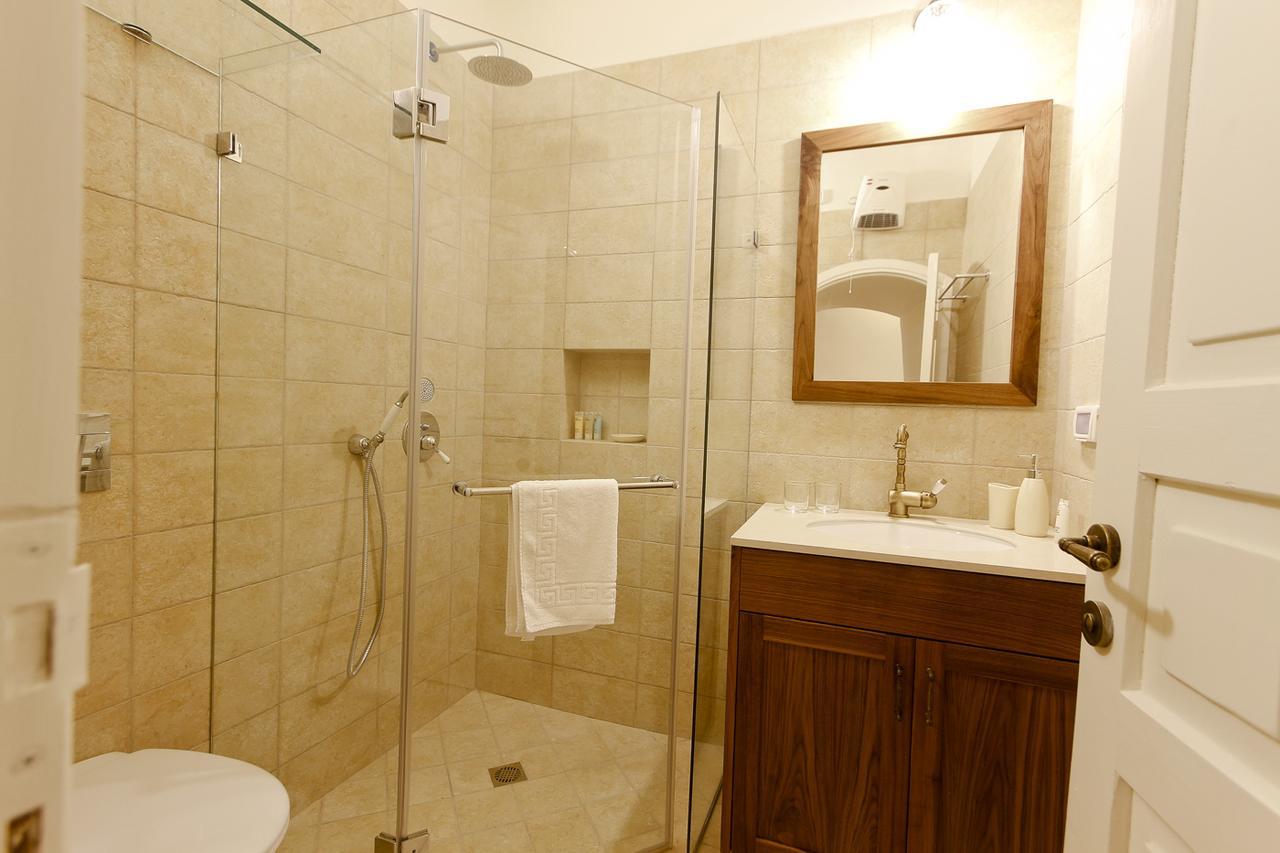 The Templer Inn Jerusalem Room photo